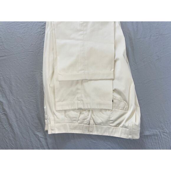 Orvis Men's 'Most Comfortable' Lightweight Flap Pocket Chino Pants. 34X28.5, EUC - Picture 4 of 7